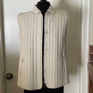 Cream Weatherproof Vest/Zipper & Snaps Pockets Sz M